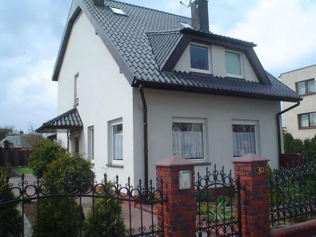 10 Bed and Breakfast