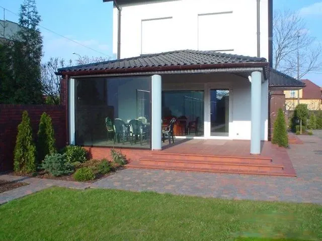 10 Bed and Breakfast *