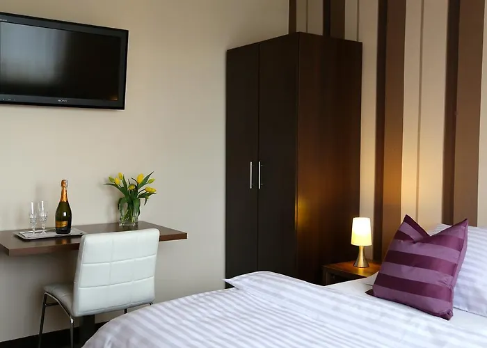 Bed and Breakfast 10