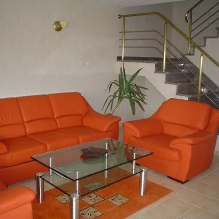 Bed & Breakfast 10 *